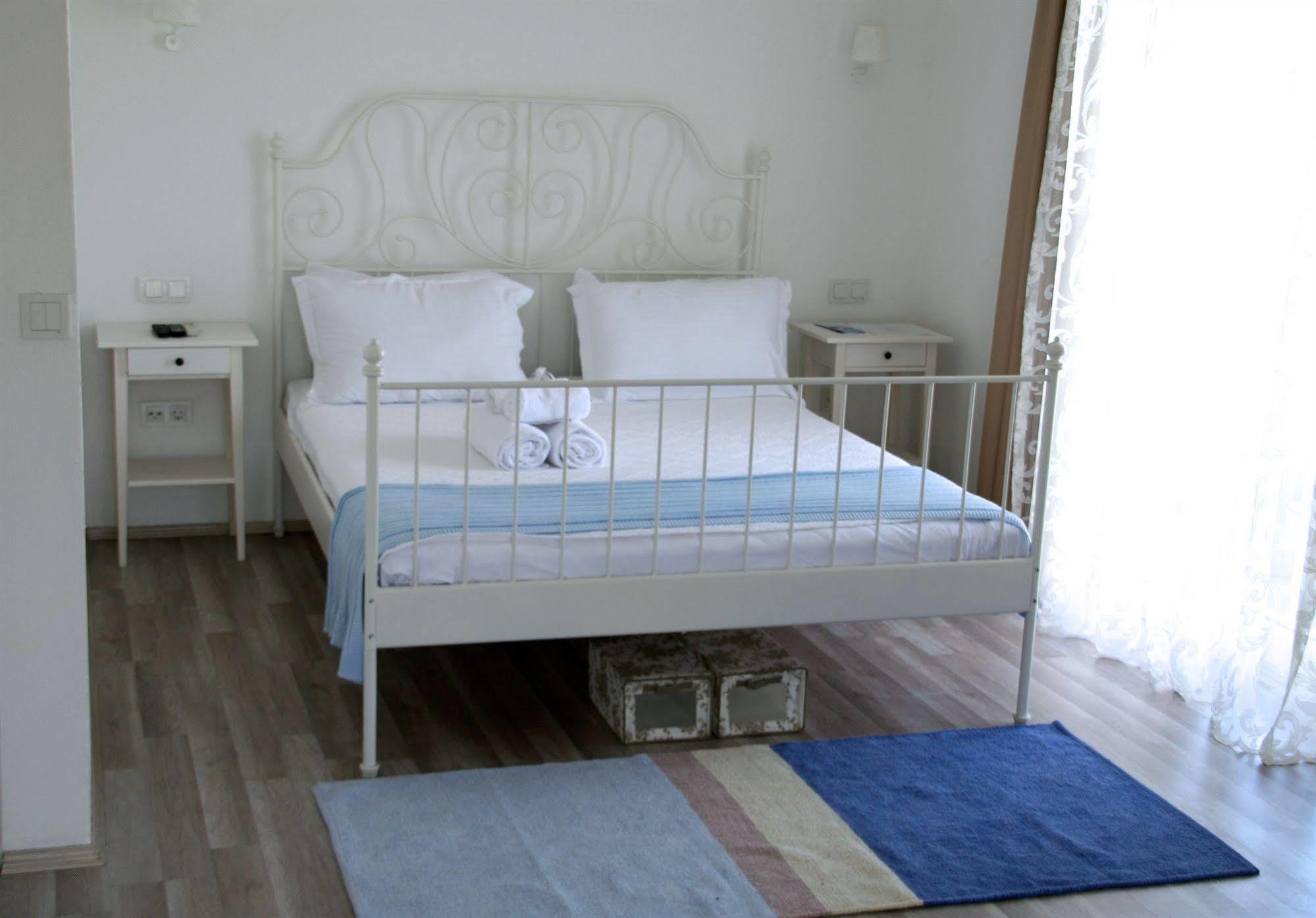 Yasemin Alacati (Adults Only) Luaran gambar