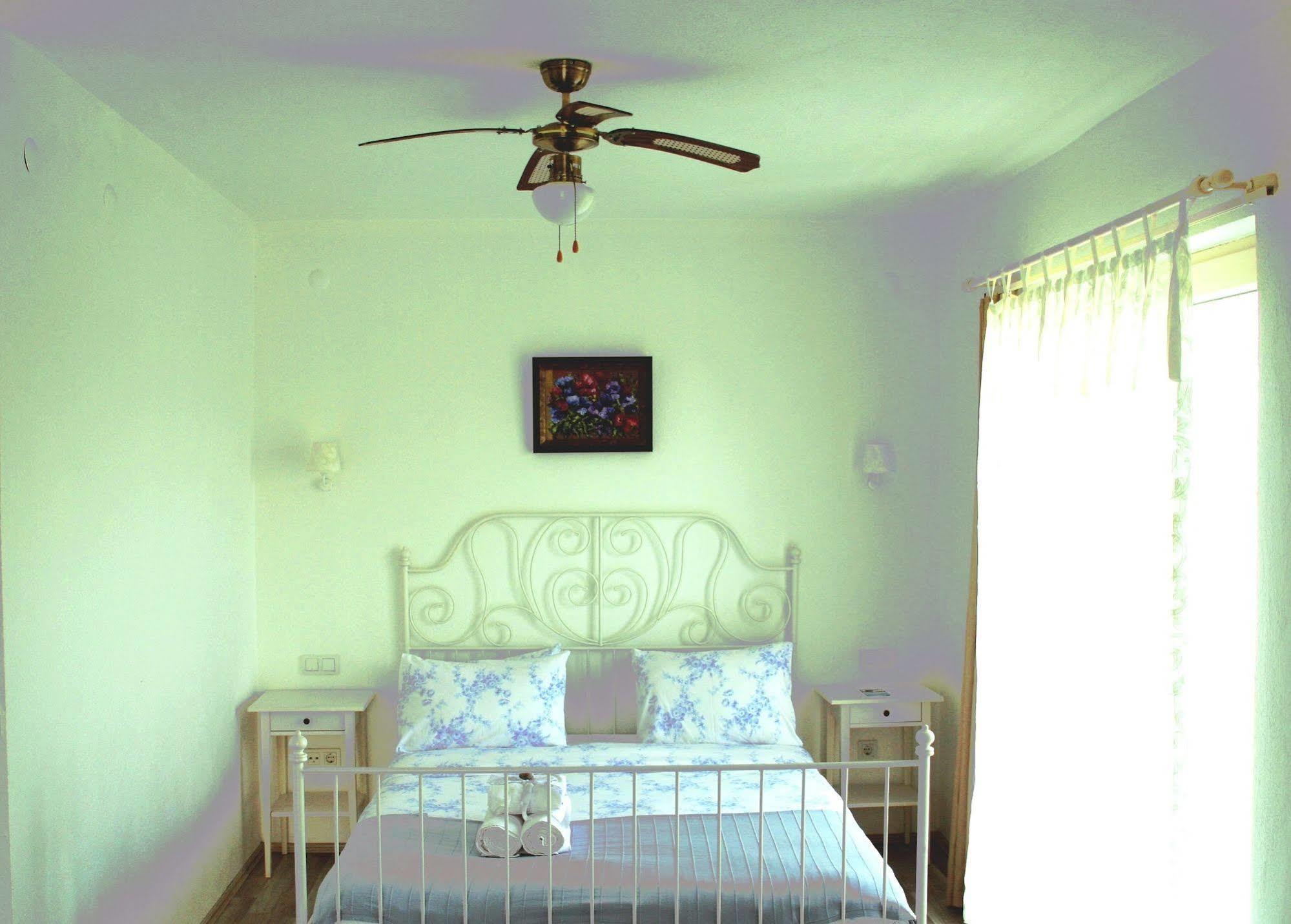 Yasemin Alacati (Adults Only) Luaran gambar